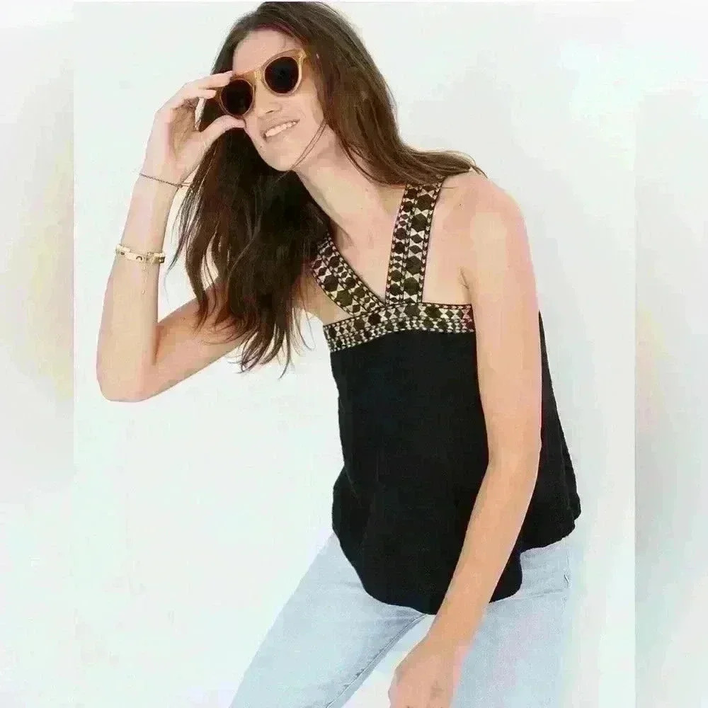 Madewell Embroidered Swing Sweater Tank Size XXS. NWT